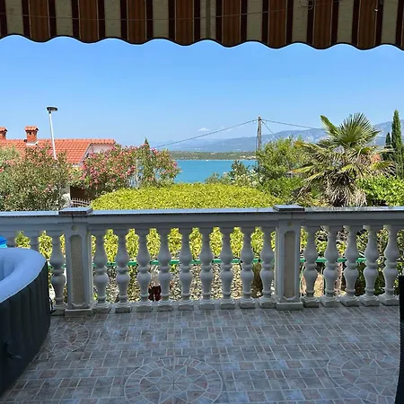 Holiday home Nika